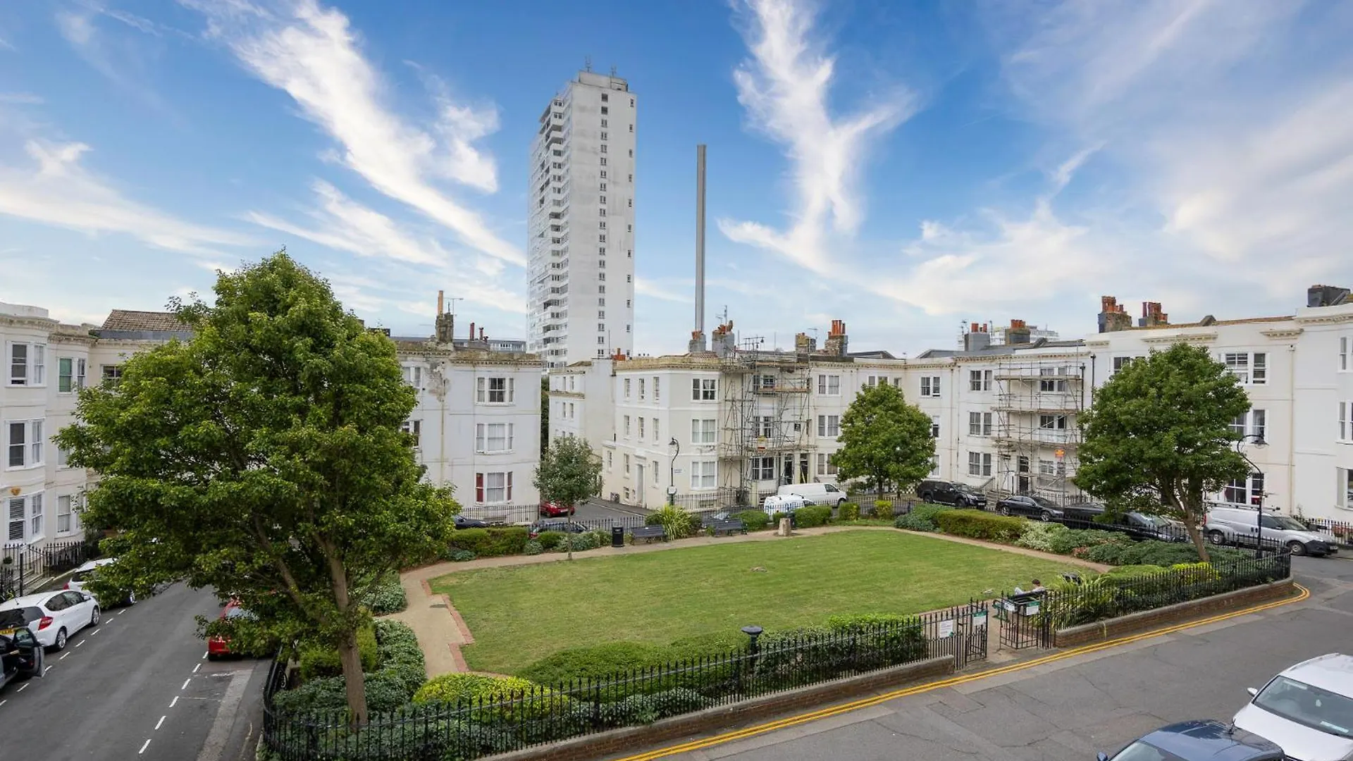2 Bedroom Flat - With King Sized Beds, Netflix And Sky - Perfect For Contractors, Vacation Guests Or Those Relocating Brighton 0*,